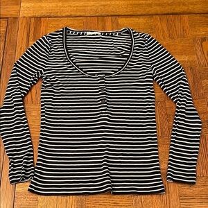 Marine Layer Black and White ribbed Blouse medium